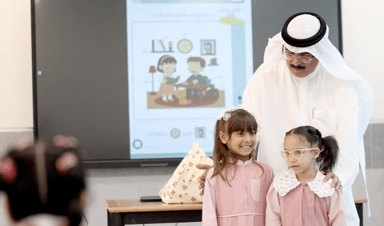 وزير التربية يتفقد عدداً من المدارس للاطمئنان على سير عملها مع بداية العام الدراسي الجديد