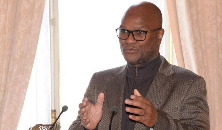 مصرع سفير جنوب أفريقيا في فرنسا بظروف غامضة بجوار فندق &laquo;حياة&raquo;