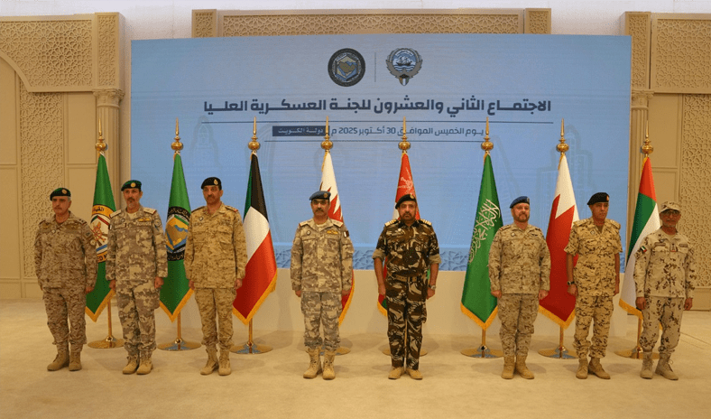 رؤساء أركان القوات المسلحة بدول الخليج يبحثون في الكويت سبل تعزيز التعاون الدفاعي رؤساء أركان القوات المسلحة بدول الخليج يبحثون في الكويت سبل تعزيز التعاون الدفاعي