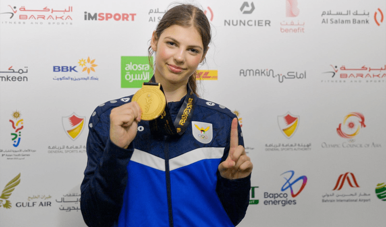 اللاعبة الكويتية ياسمين وليد تحرز ذهبية الوثب العالي بالدورة الآسيوية الثالثة للشباب بالمنامة اللاعبة الكويتية ياسمين وليد تحرز ذهبية الوثب العالي بالدورة الآسيوية الثالثة للشباب بالمنامة
