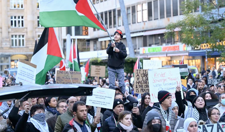 مظاهرات حاشدة في مدن أوروبية وعالمية تضامنا مع غزة وإعادة الإعمار