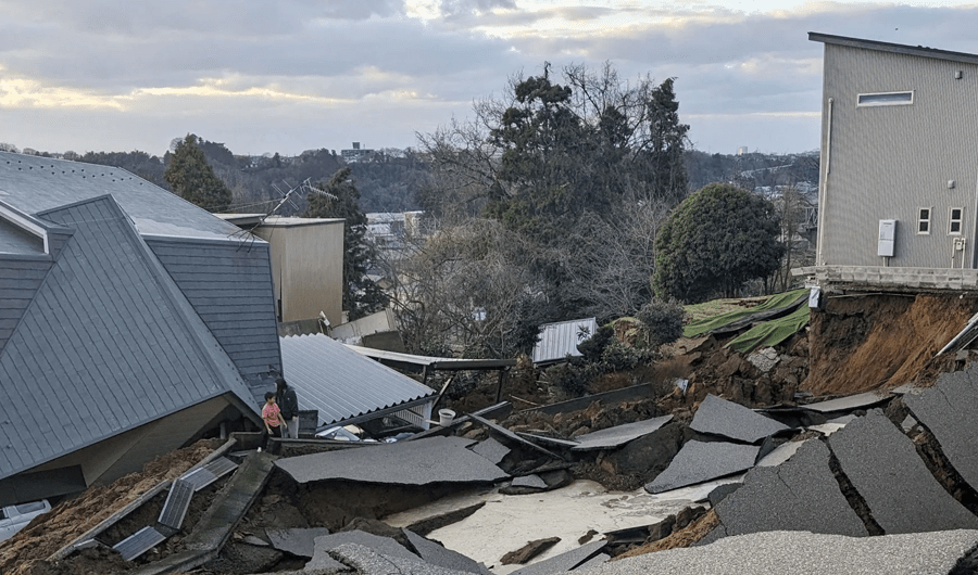 اليابان تحذّر من تسونامي بعد زلزال بقوة 6.7 درجات