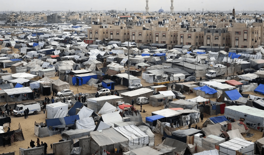 اللجنة المصرية: تسكين 100 ألف أسرة فلسطينية نازحة في غزة