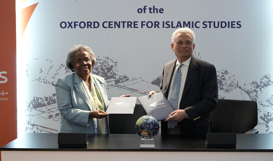 «التقدم العلمي» ومركز «أكسفورد» يوقعان اتفاقية لرقمنة مكتبة الكويت الوطنية «التقدم العلمي» ومركز «أكسفورد» يوقعان اتفاقية لرقمنة مكتبة الكويت الوطنية