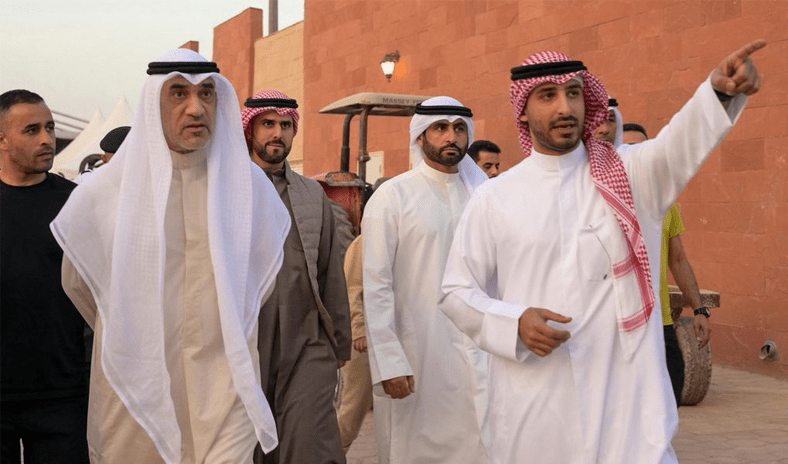 النائب الأول يقوم بجولة ميدانية في ميادين الفروسية والرماية التابعة لاتحاد الشرطة