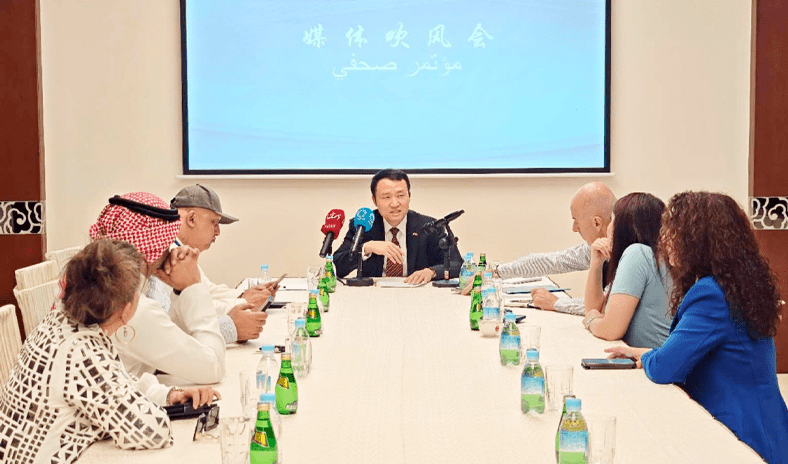 القائم بالأعمال الصيني: ميناء مبارك مشروع استراتيجي.. وقدّمنا أفضل شركاتنا لدراسته