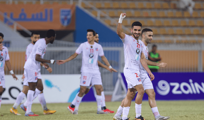 «دوري زين».. الكويت يفوز على كاظمة 2 – 1 ويعزز صدارته «دوري زين».. الكويت يفوز على كاظمة 2 – 1 ويعزز صدارته