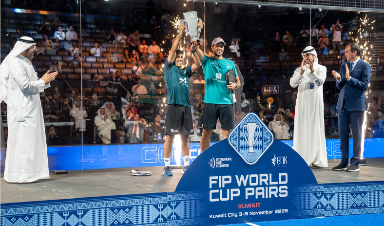الثنائي الأرجنتيني فيديريكو تشينغوتو والإسباني أليخاندرو غالان يحرزان ذهب كأس العالم للبادل في الكويت