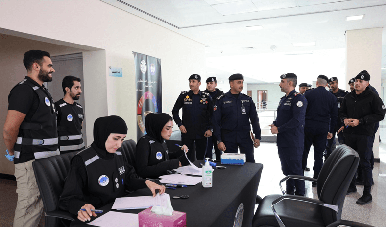 «الداخلية»: تبدأ تنفيذ الفحص العشوائي للمخدرات على منتسبيها «الداخلية»: تبدأ تنفيذ الفحص العشوائي للمخدرات على منتسبيها