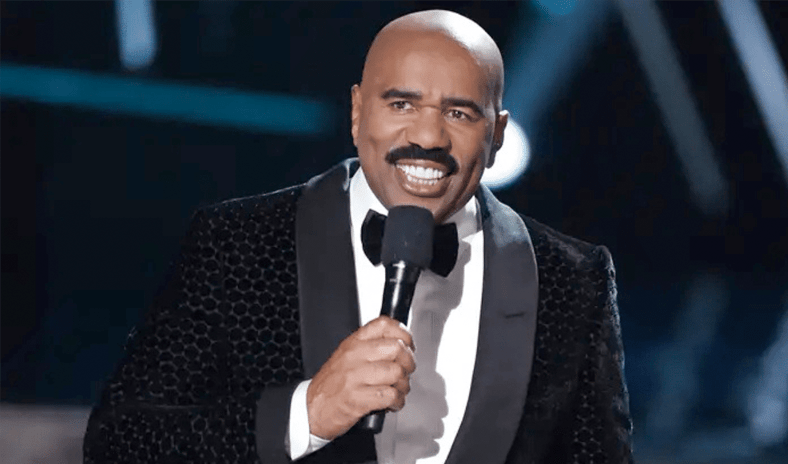 ستيف هارفي: قطر محظوظه بأميرها.. وشوارع الدوحة بلا مشردين أو عشوائيات