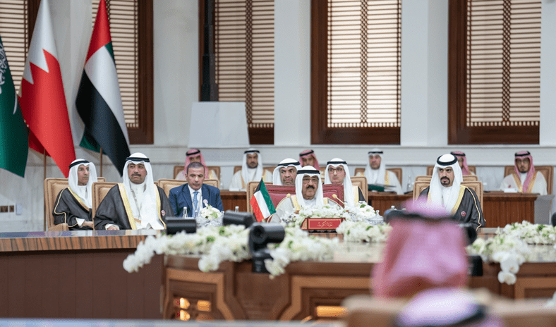 القمة الخليجية بالبحرين: ثروات المنطقة المغمورة المقسومة ملكية مشتركة بين الكويت والسعودية فقط القمة الخليجية بالبحرين: ثروات المنطقة المغمورة المقسومة ملكية مشتركة بين الكويت والسعودية فقط