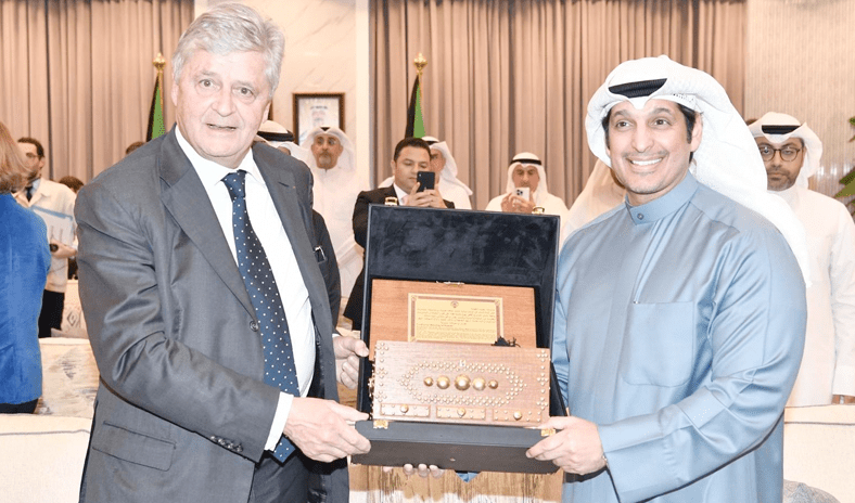 الكويت وفرنسا تبحثان تعزيز التعاون الإعلامي والثقافي والتقني