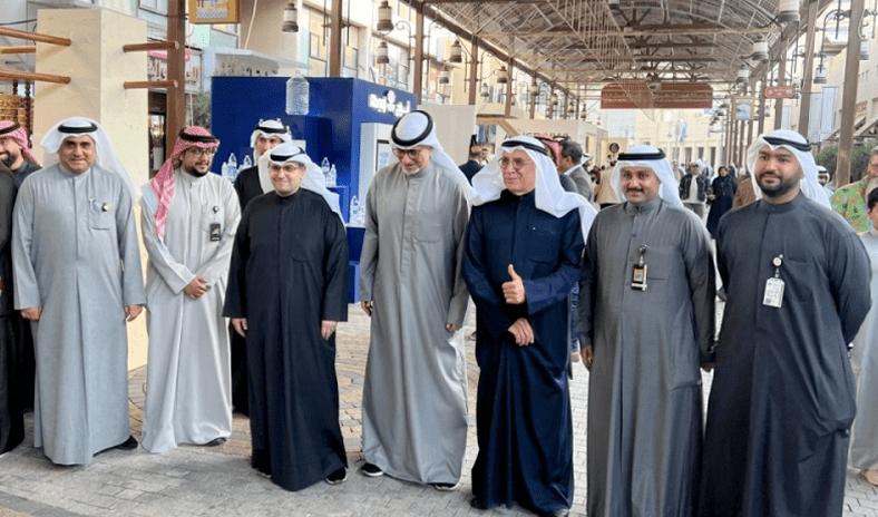 بدء إجراءات نقل سوق السمك من المباركية وتحديد مواقع بديلة