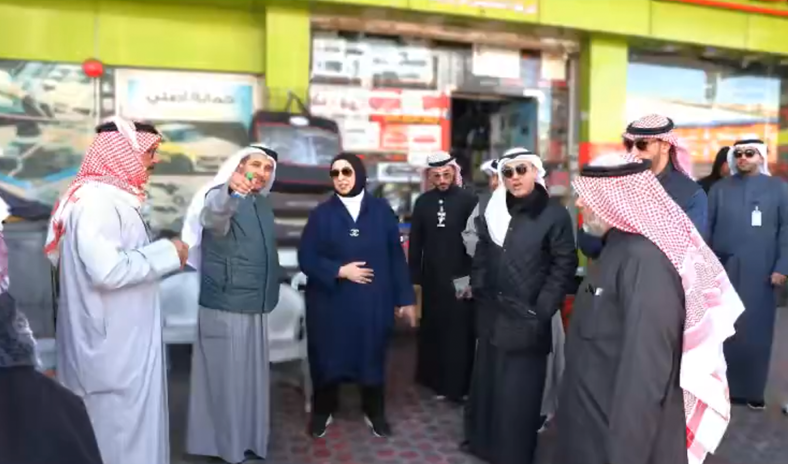 مديرة القوى العاملة تقود حملة تفتيشية في الشويخ الصناعية