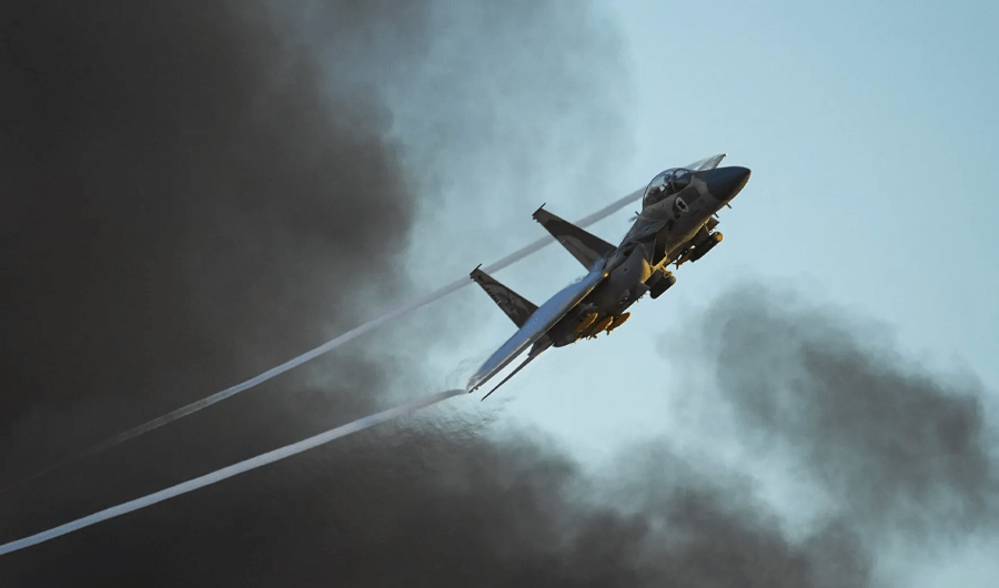 جيش الاحتلال الإسرائيلي يشنّ سلسلة غارات على جنوب لبنان