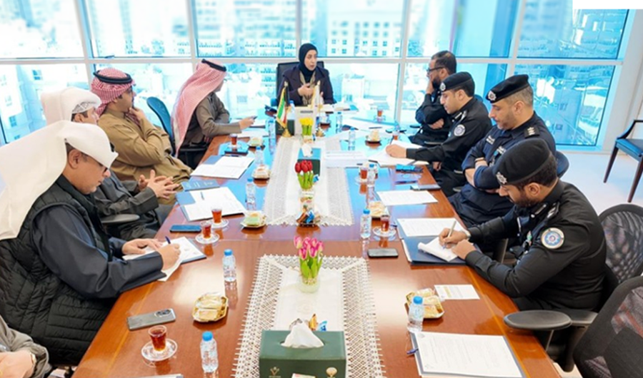 &laquo;الداخلية&raquo; و&laquo;القوى العاملة&raquo; تبحثان آليات تطبيق قانون الإقامة الجديد