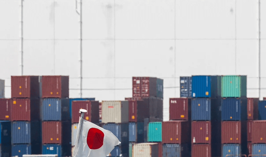 اليابان تسجل عجزاً تجارياً للعام الخامس على التوالي اليابان تسجل عجزاً تجارياً للعام الخامس على التوالي