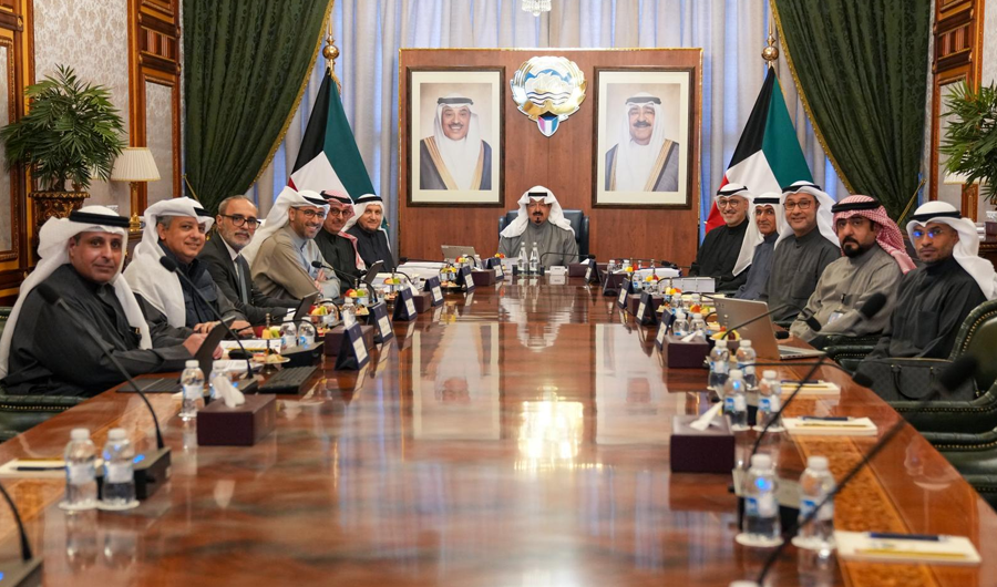 رئيس الوزراء يترأس الاجتماع الـ129 للمجلس الأعلى للبترول