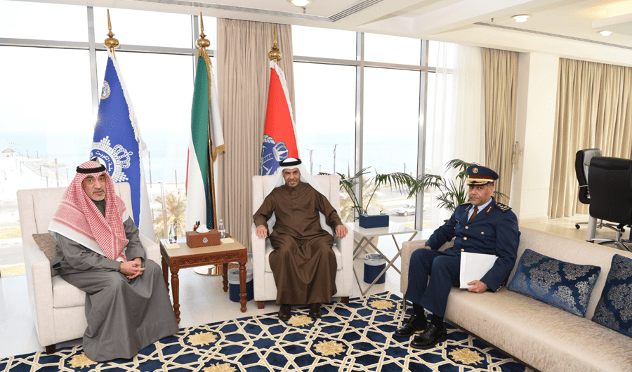 النائب الأول يبحث مع السفير القطري تعزيز التعاون الثنائي