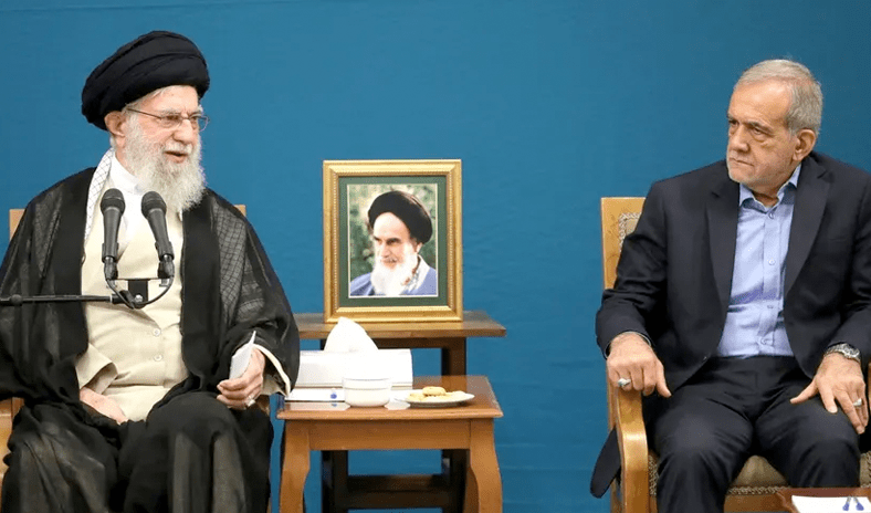 بعد تهديدات ترامب.. إيران: استهداف خامئني يعد &laquo;إعلان حرب شاملة&raquo;