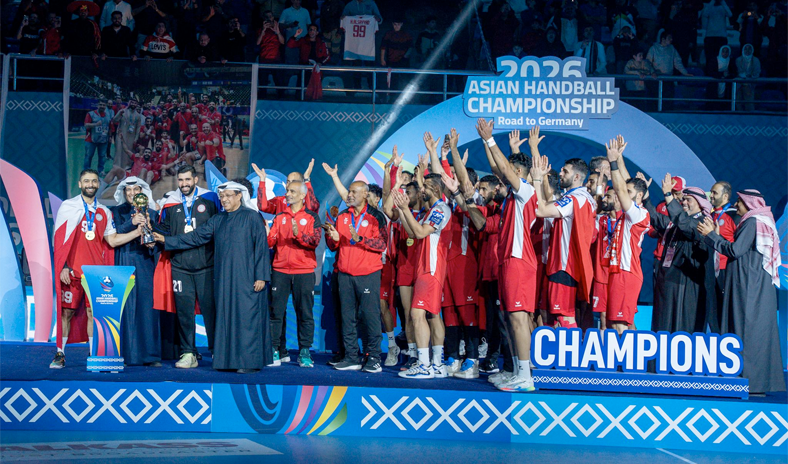 وزير الشباب يؤكد نجاح الكويت في تنظيم «نسخة استثنائية» من بطولة كأس آسيا لكرة اليد وزير الشباب يؤكد نجاح الكويت في تنظيم «نسخة استثنائية» من بطولة كأس آسيا لكرة اليد