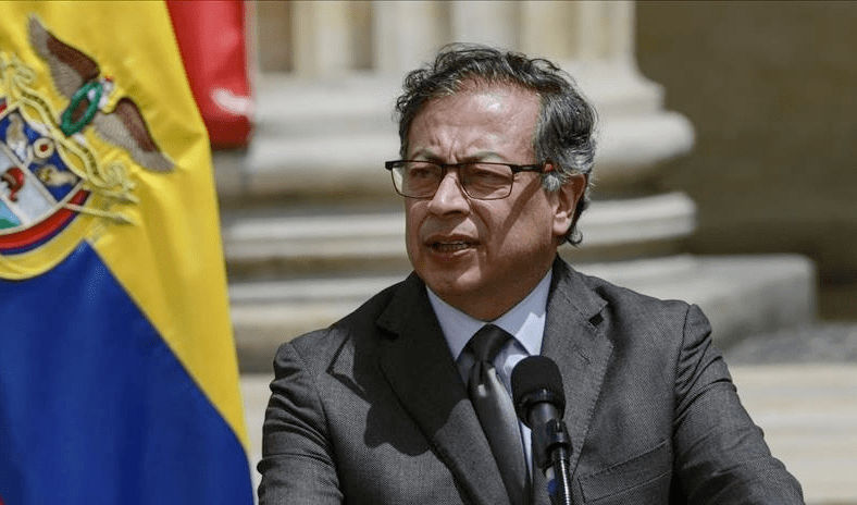 رئيس كولومبيا: ما فعلته واشنطن في فنزويلا لم يفعله أي دكتاتور بالتاريخ رئيس كولومبيا: ما فعلته واشنطن في فنزويلا لم يفعله أي دكتاتور بالتاريخ