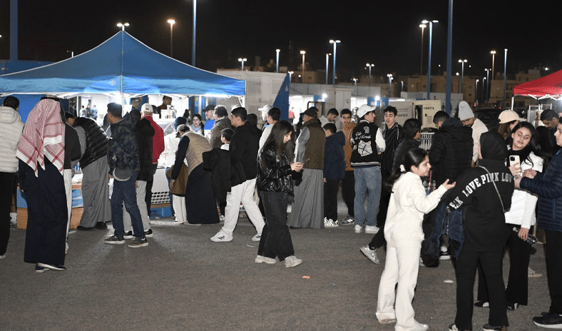 الجماهير تتوافد لحضور الحدث الرياضي الأبرز التي تستضيفة البلاد لأول مرة كأس السوبر الفرنسي الجماهير تتوافد لحضور الحدث الرياضي الأبرز التي تستضيفة البلاد لأول مرة كأس السوبر الفرنسي