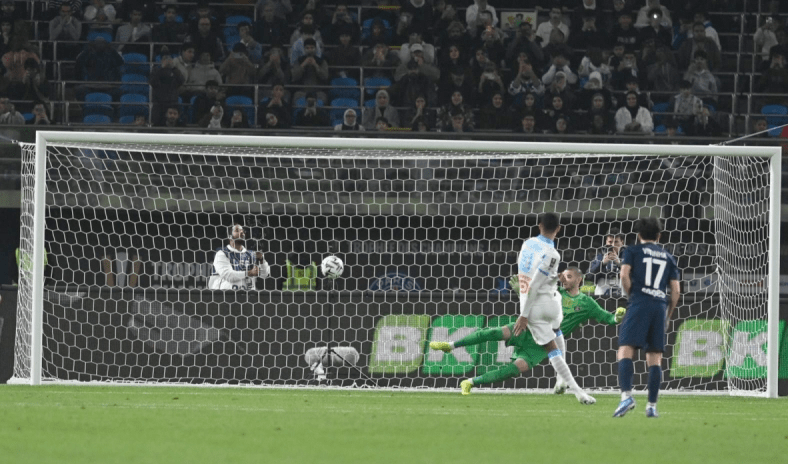 مارسيليا يقلب الموازين ويقترب من حسم كأس السوبر الفرنسي على أرض الكويت