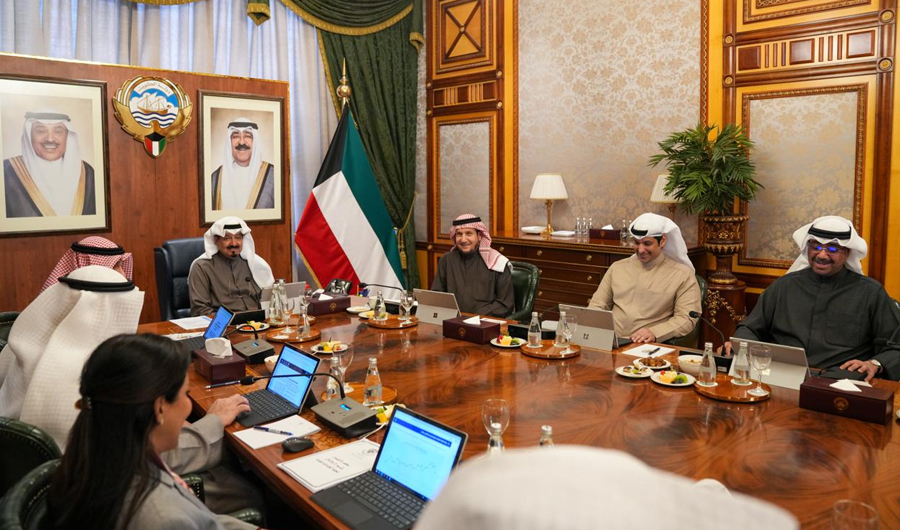 مجلس الوزراء يهنئ سمو الأمير وولي العهد بالأعياد الوطنية