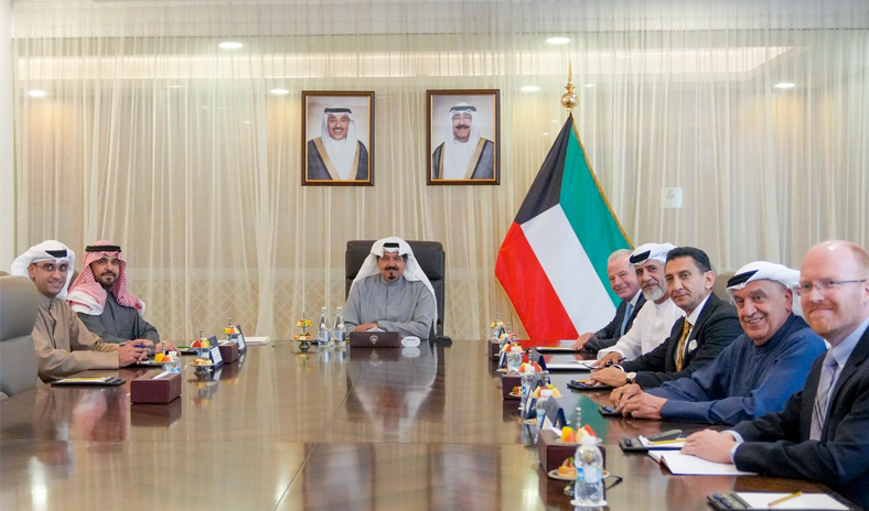 رئيس الوزراء يلتقي النائب الأول لرئيس &laquo;بوينغ&raquo; والوفد المرافق