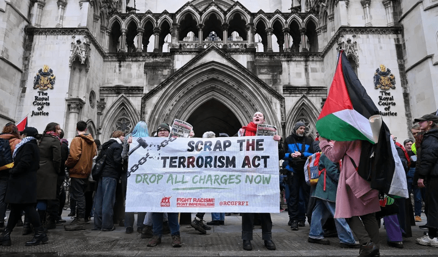 المحكمة العليا البريطانية: حظر &laquo;فلسطين أكشن&raquo; باعتبارها إرهابية.. غير قانوني