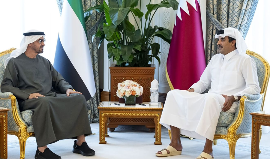 أمير قطر يصل إلى الإمارات في زيارة أخوية