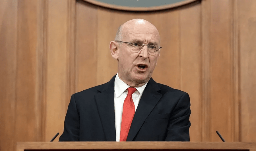 بريطانيا: اجتماع &laquo;الناتو&raquo; سيبحث تدابير الأمن في غرينلاند