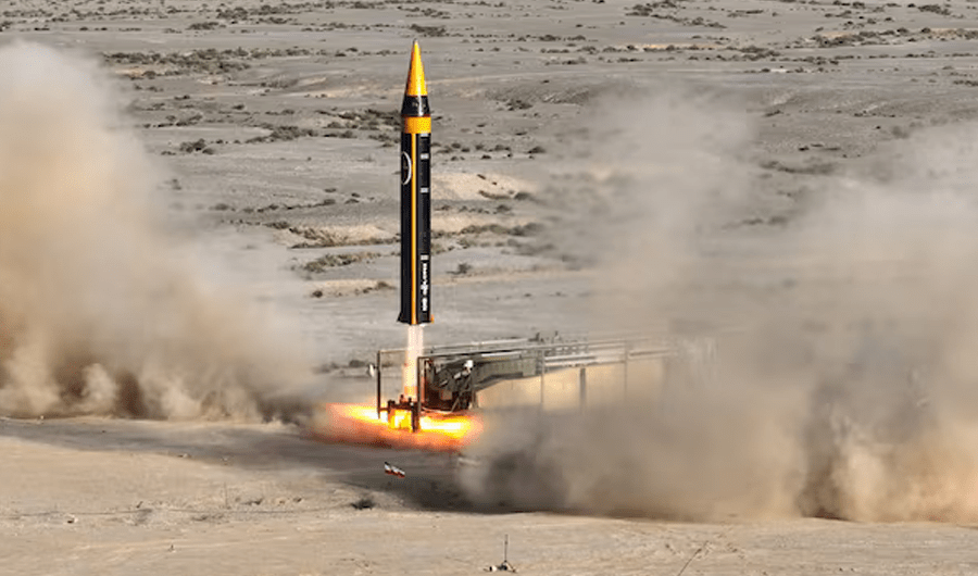 إيران: نشر الصاروخ الإيراني &laquo;خرمشهر 4&raquo; بمدينة صواريخ تحت الأرض