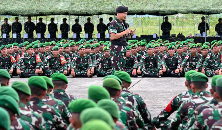 الجيش الإندونيسي يعلن استعداده لنشر آلاف الجنود في غزة