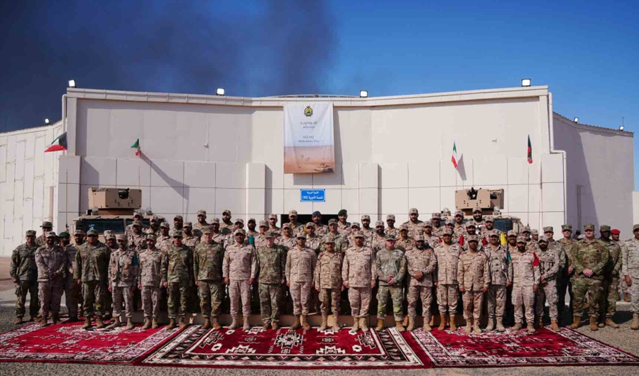 «ملاحظ الصحراء 26» يؤكد عمق الشراكة الاستراتيجية العسكرية الكويتية-الأمريكية «ملاحظ الصحراء 26» يؤكد عمق الشراكة الاستراتيجية العسكرية الكويتية-الأمريكية