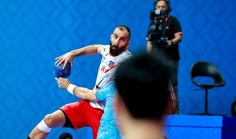 الكويت وبرقان يتواجهان غداً في نهائي كأس السوبر لكرة اليد بفوزهما على السالمية والقادسية الكويت وبرقان يتواجهان غداً في نهائي كأس السوبر لكرة اليد بفوزهما على السالمية والقادسية