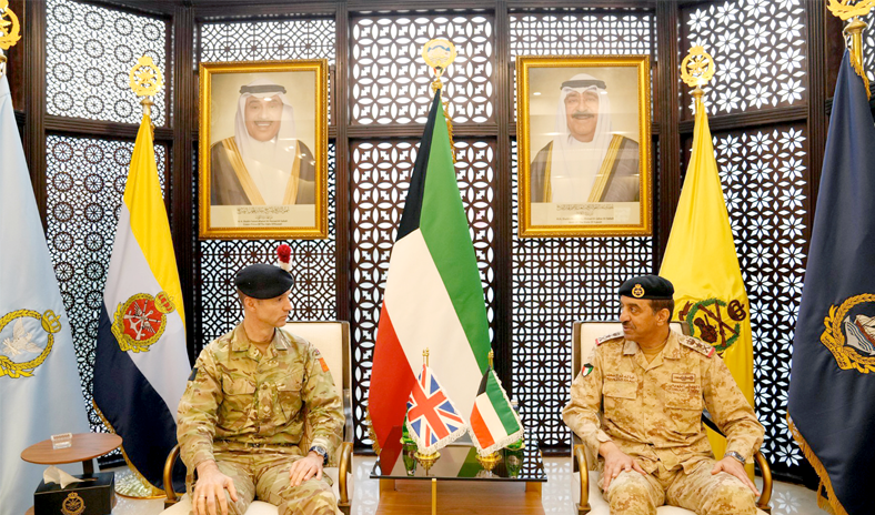 رئيس &laquo;الأركان العامة&raquo; يبحث مع مساعد رئيس الأركان البريطاني موضوعات مشتركة