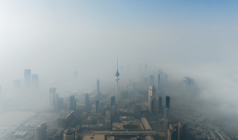 &laquo;الأرصاد&raquo;: فرص للضباب ليلاً وانخفاض للرؤية الأفقية تستمر حتى نهار الغد