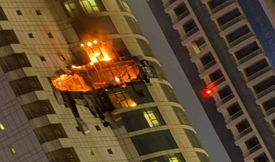 البحرين: تضرر 3 مبان جراء استهداف بطائرات مسيرة وسقوط بقايا صاروخ