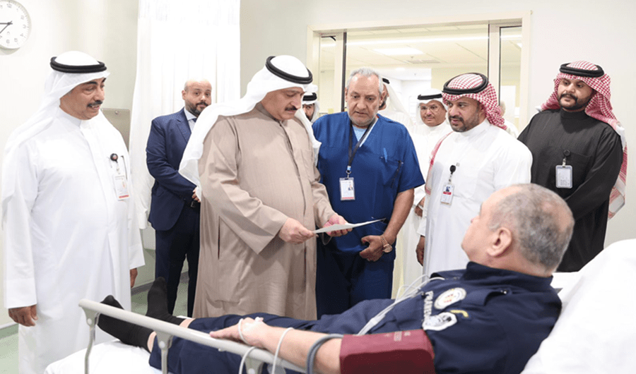 وزير الصحة يتفقد مستشفييّ الفروانية والجهراء في أول أيام عيد الفطر