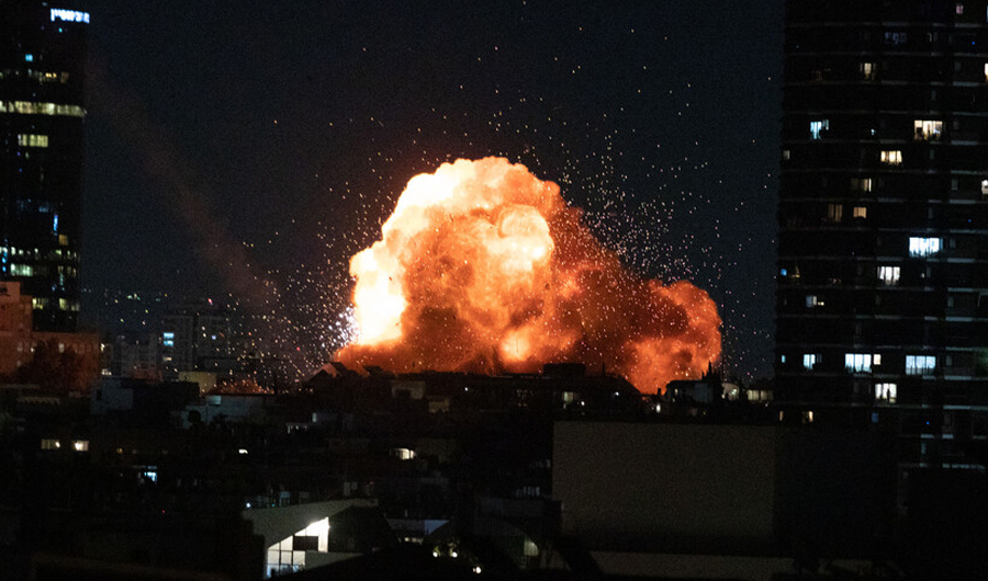 إيران تتوعد الإسرائيليين: لن تناموا الليلة.. ملاجئكم لم تعد آمنة إيران تتوعد الإسرائيليين: لن تناموا الليلة.. ملاجئكم لم تعد آمنة