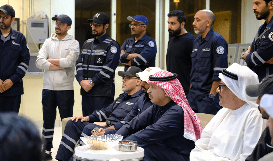 وزير التجارة يتفقد منطقة الشعيبة وسير عملها في الظروف الاستثنائية