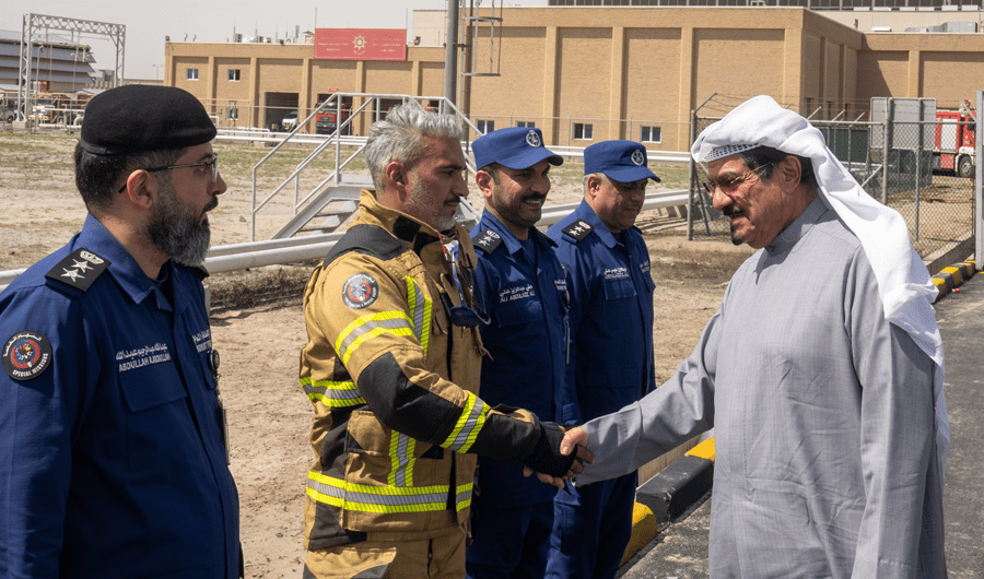 رئيس مجلس الوزراء يقوم بزيارة تفقدية إلى مطار الكويت الدولي رئيس مجلس الوزراء يقوم بزيارة تفقدية إلى مطار الكويت الدولي