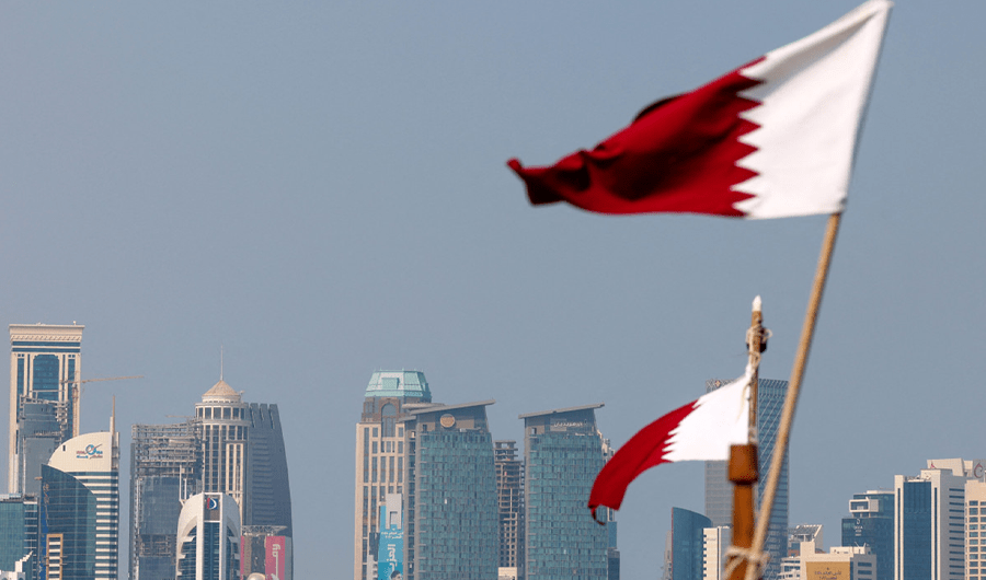 قطر: حريق محدود نتيجة سقوط شظايا إثر اعتراض صاروخ