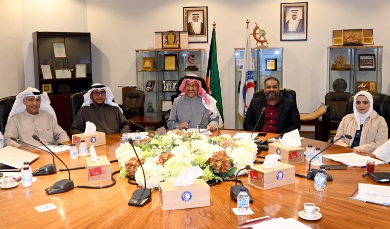 «الهلال الأحمر»: رفع عدد متطوعي فرق الطوارئ إلى 381 متطوعًا «الهلال الأحمر»: رفع عدد متطوعي فرق الطوارئ إلى 381 متطوعًا