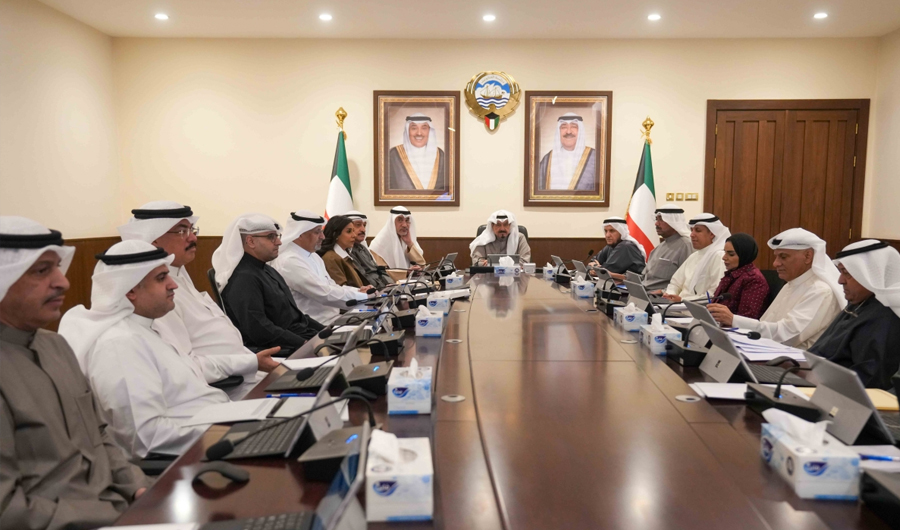مجلس الوزراء يستمع إلى شرح حول إجراءات الوزارات لتفعيل خطة الطوارئ ورفع الجاهزية