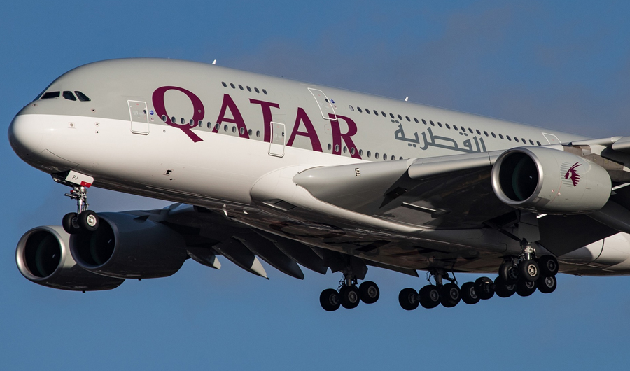 هيئة الطيران المدني القطرية: استئناف جزئي للملاحة الجوية عبر مسارات طوارئ