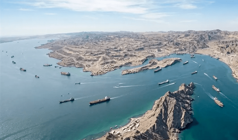 ترامب يحث الدول على المساعدة في تأمين الملاحة بمضيق هرمز ترامب يحث الدول على المساعدة في تأمين الملاحة بمضيق هرمز