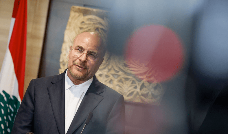 إيران تتهم أمريكا بالتخطيط لهجوم بري وباكستان تستعد لاستضافة محادثات سلام